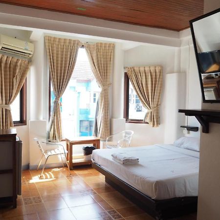 Relax Guesthouse Patong Dış mekan fotoğraf